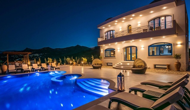 ISholidays Creta Santorini Villa
