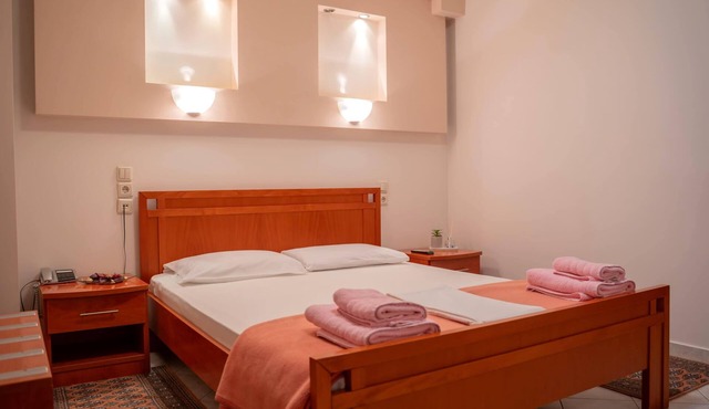 Jayne’s Rooms - Cozy Stay in Central Elassona