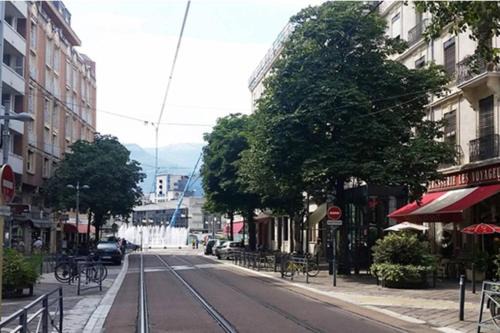 joli 2 pieces en centre ville , gare à 50 mètres