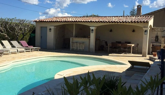 Just 10 minutes from the Gorges du Verdon! Beautiful, spacious villa with heated pool