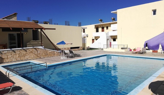 Karmi Studios & Apartments