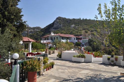 Katina Balos Rooms-Studios
