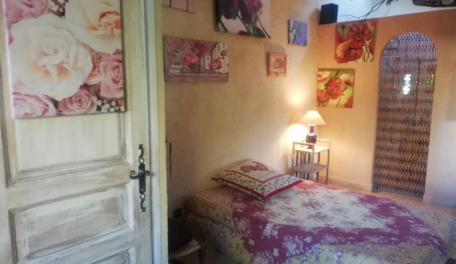 L'olivier sur la place chambre d'hotes studio25m2