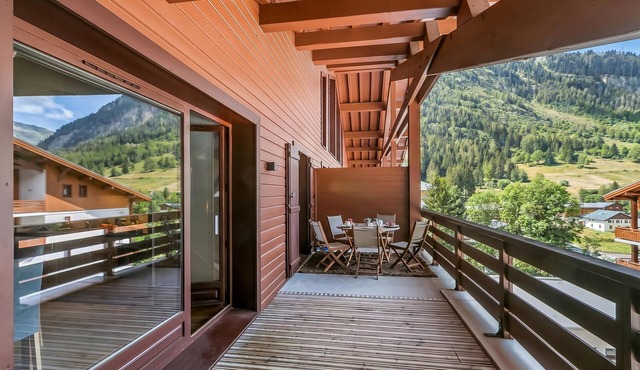 l'Ours Bleu B33 Ski-In at Vallorcine| Shared Pool, Gym & Wellness, Vallorcine (Argentiere), France