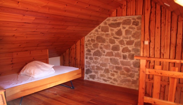 la Tarine family room