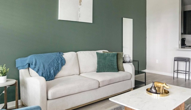 Landing | Modern 1BD, Gym