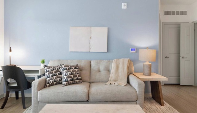 Landing | Stylish 2BD, Game Room