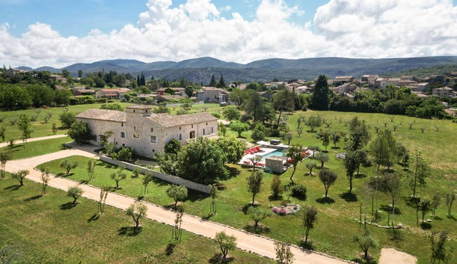 Large house with private pool - center Vallon-Pont-d'Arc