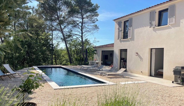 Large, quiet villa with swimming pool- Villa Mia