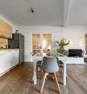 Le Celestin - Appartement 2 chambres avec jardin en centre ville