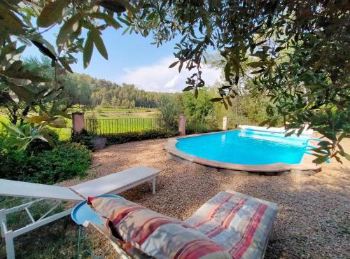 Le Figuier appart 2-3 pers en plein vignoble avec piscine privée à 30mn des gorgesdu Verdon et des plages