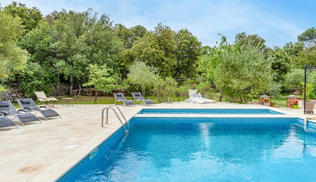 Le Manoir De Flassans