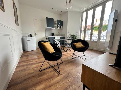 Le Petit Albert - hyper central design studio