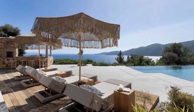 Limaro - Four Bedroom Villa, Sleeps 8