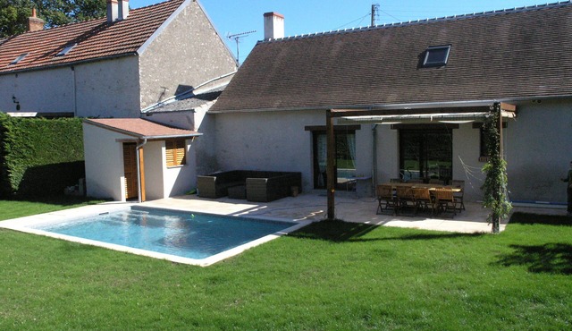 Longère (traditional farmhouse) at the gateway to Chambord and the Loire