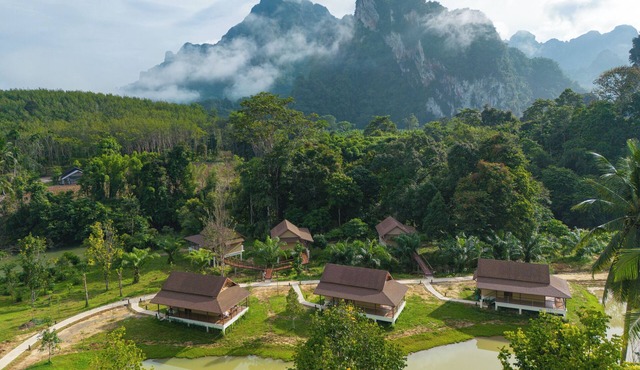 Lost Horizon Resort - Khao Sok
