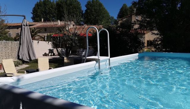 Lou Recati cottage - quiet - swimming pool, spa, and private garden - air-conditioned