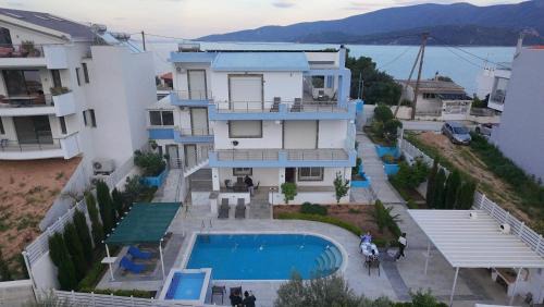 Loutra Horizon Suite | Pool, Sea View & Comfort