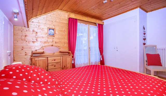 Lovely vacation chalet in the Portes du Soleil resort linked to Avoriaz