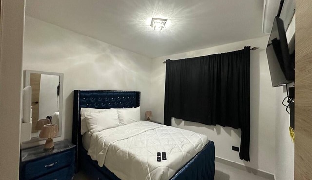 Lugar comfor para relarjarse- 2 habitaciones, 14 minutos del aeropuerto Santiago