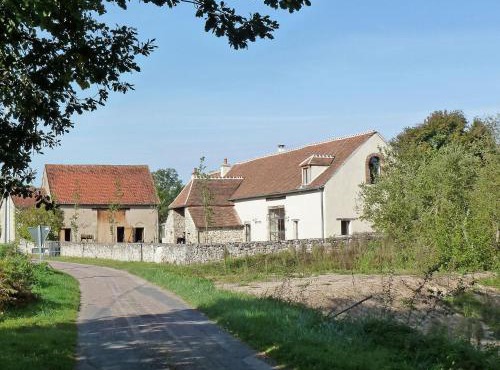 Luxurious Farmhouse in Braize