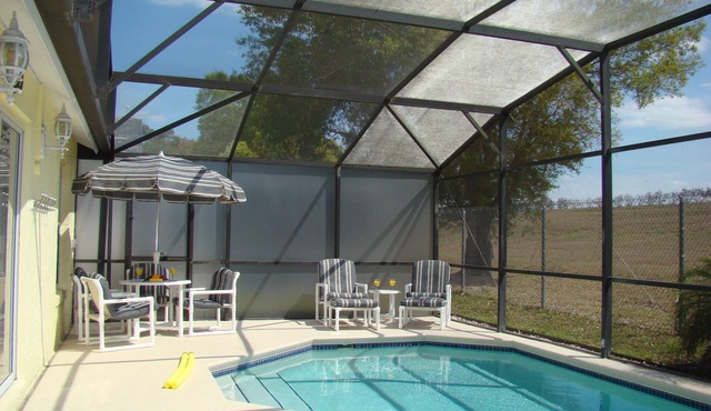 Luxury 3 BR 2 BA Villa with Pool, Free Wi-Fi, Free USA calls, Free HDTV