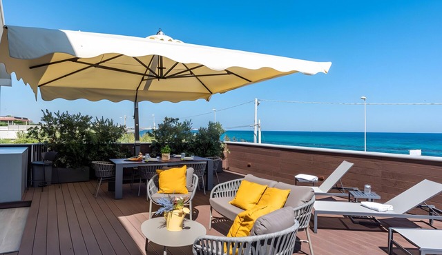 'Luxury Terrazza' Apartment with Sea View, Wi-Fi, and Air Conditioning