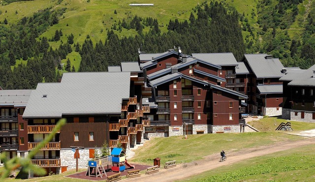 Méribel Mottaret | Sleeps 5 | Sky-High Retreat