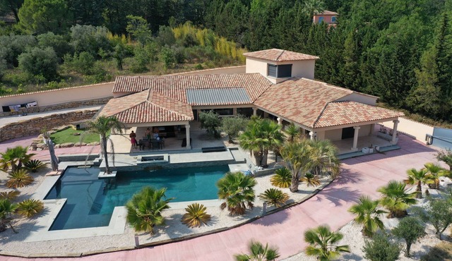 Magnificent villa with private pool, in a quiet location, ideal for families