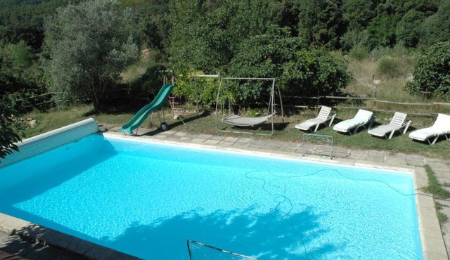 Maison d'hôtes éco-responsable avec piscine 6X12m LIRE L'ANNONCE VOTRE HÔTE SVP