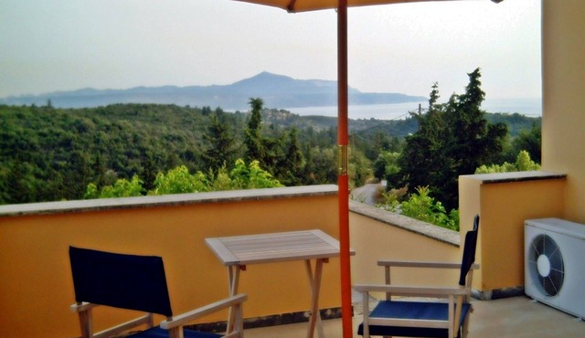 mit Terrasse und Balkon by Interhome