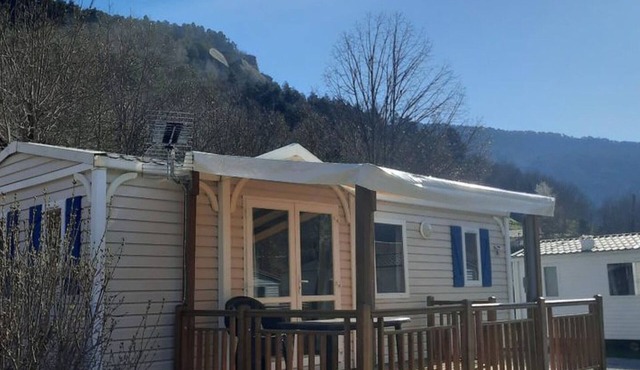 Mobile home with terrace and TV - 6 guests