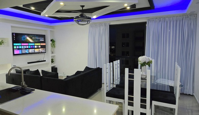 Modern 3BR Apartment w/Pool View & Smart Lock — 7 Min from Santiago Airport