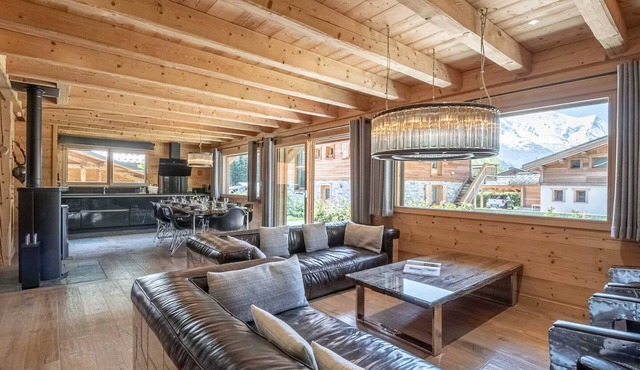 Modern 4-star chalet, 11 guests, sauna, parking