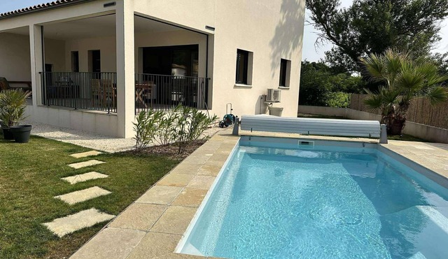 Modern villa with private pool in Vallon-Pont-d'Arc - 8 people