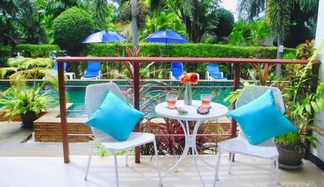 Nai Harn : 1 bedroom apartment close to