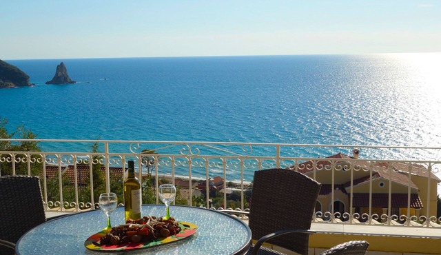 Natalia Apartment B with panoramic sea views of Agios Gordios bay