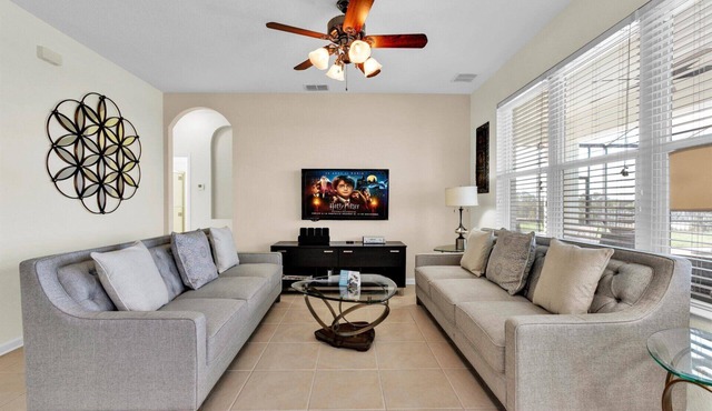 New Listing! Windsor Hills Resort, 3mi to Disney & 12mi to Universal - GRH438721