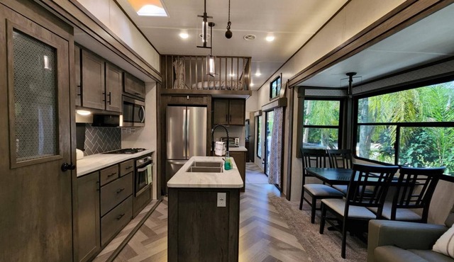NEW Private RV Rental for Large Groups w/Golf Cart! 271