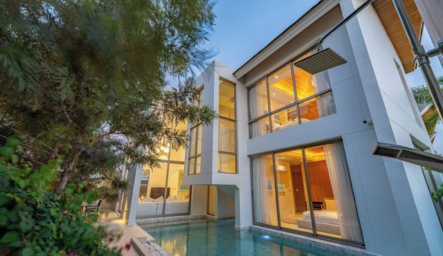 New Stunning Villa Very Modern V183