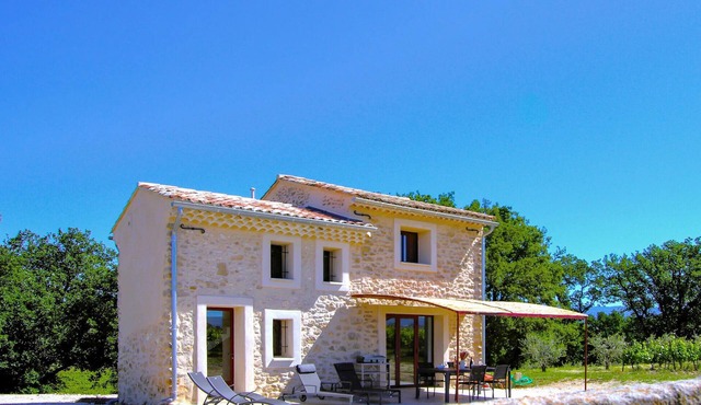 Nice home in Mazan with house a panoramic view