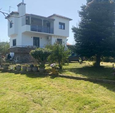 Nostos Villa