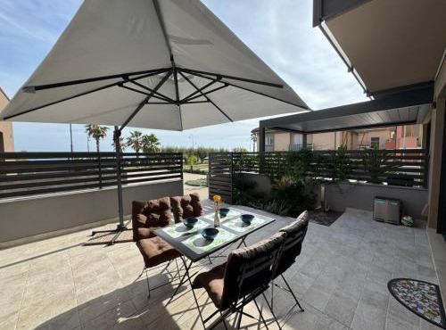 Note di Mare Appartamento Fronte Spiaggia & Garage Privato