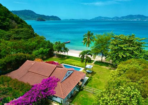 Ocean Bliss Beach House, 4 Bedrooms