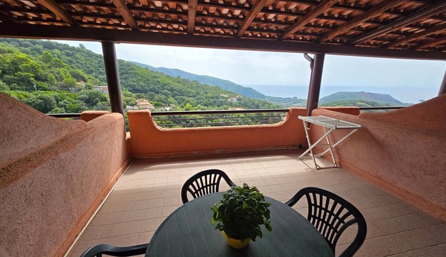 P.R. Club - Studio Molpa 14' with Sea View, Private Terrace, and Air Conditioning