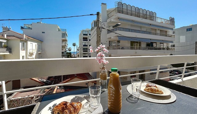 Palm Beach area - 1 BDR apartment - terrace, sea view Cannes Mouré Rouge