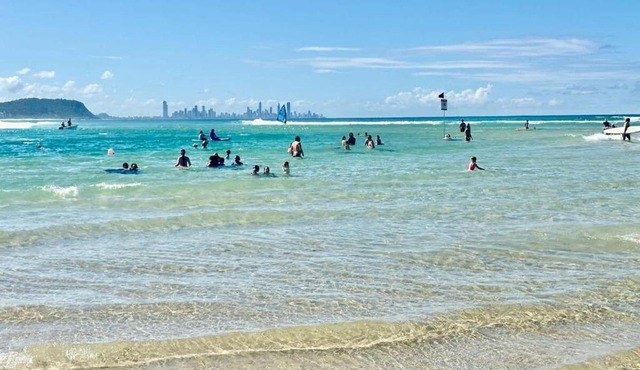 Palm Beach Retreat with Pool & BBQ
