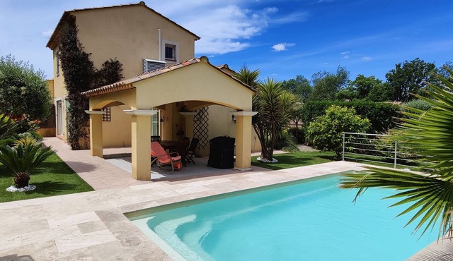 PARADIS EN PROVENCE PROMOS SUPERB VILLA swimming pool/air-conditioning/calm