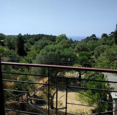 Peacefull house Christos Rachon
