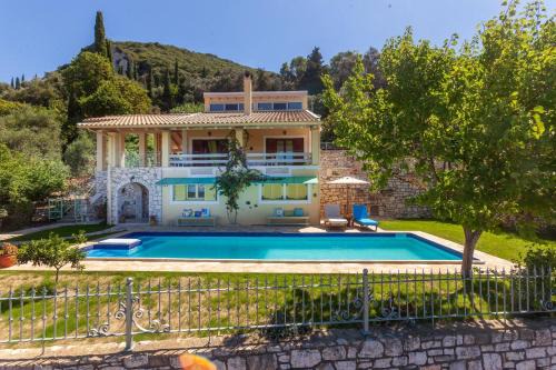 Perfect Escape Luxurious Villa Anastasia Tranquil Retreat in Arkadades Greece